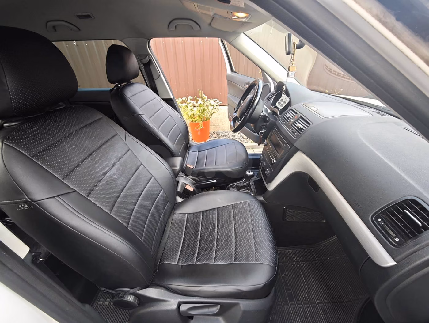Skoda Yeti фото 7