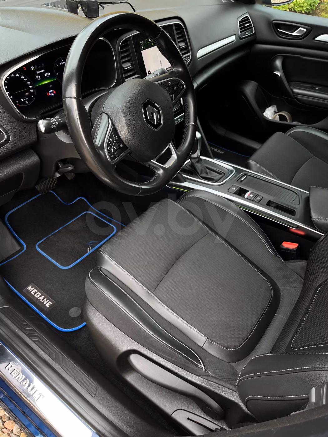 Renault Megane фото 12