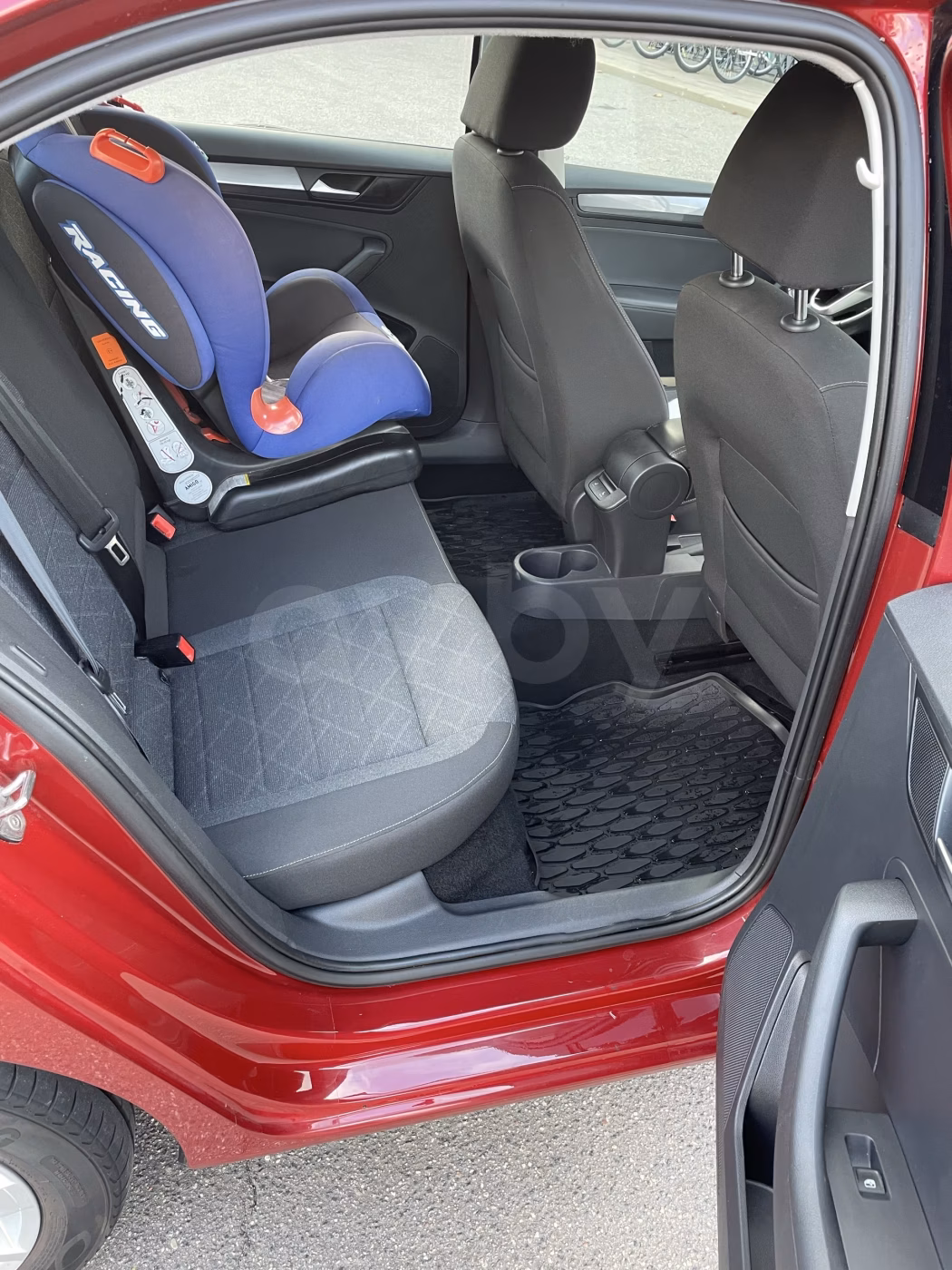 Volkswagen Polo Sedan фото 20