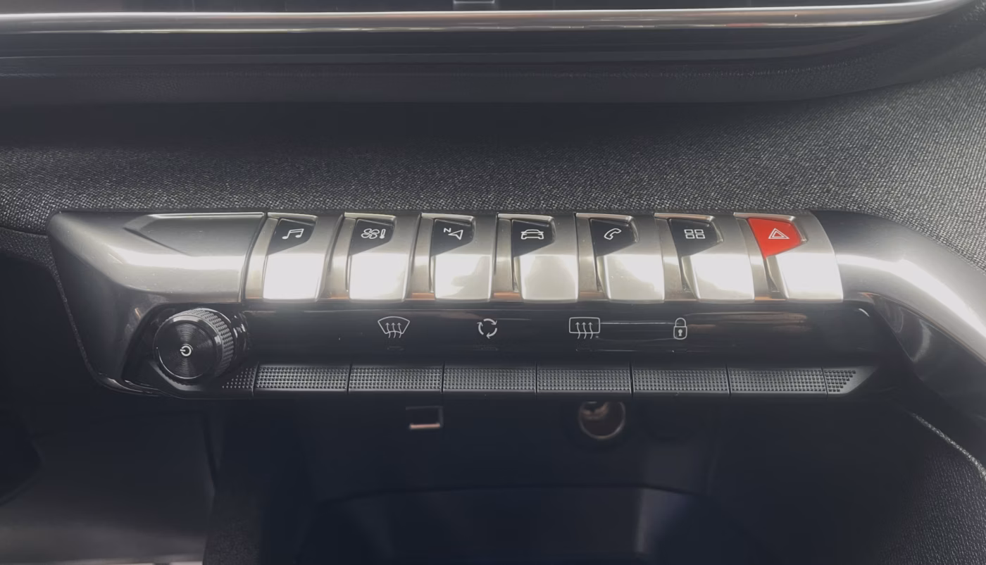 Peugeot 3008 фото 18