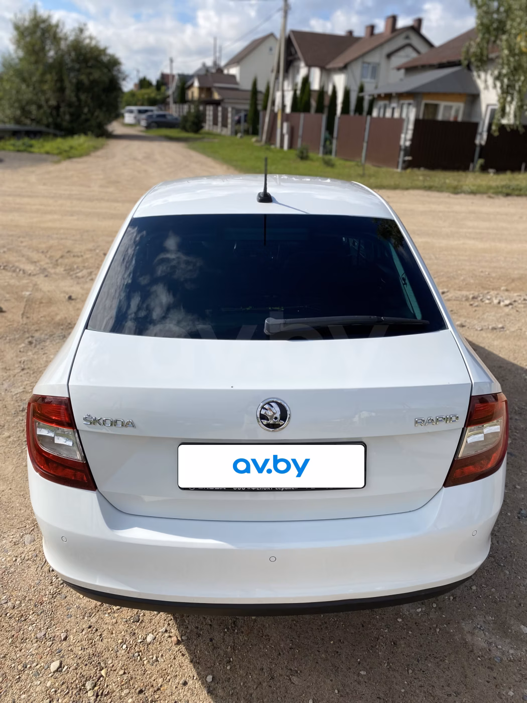 Skoda Rapid фото 3