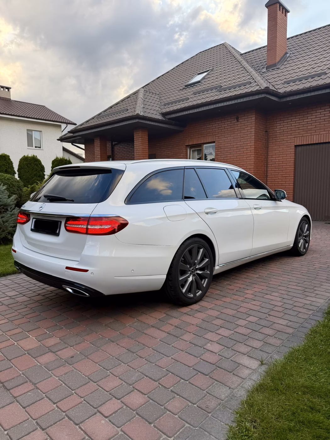 Mercedes-Benz E-Класс фото 7