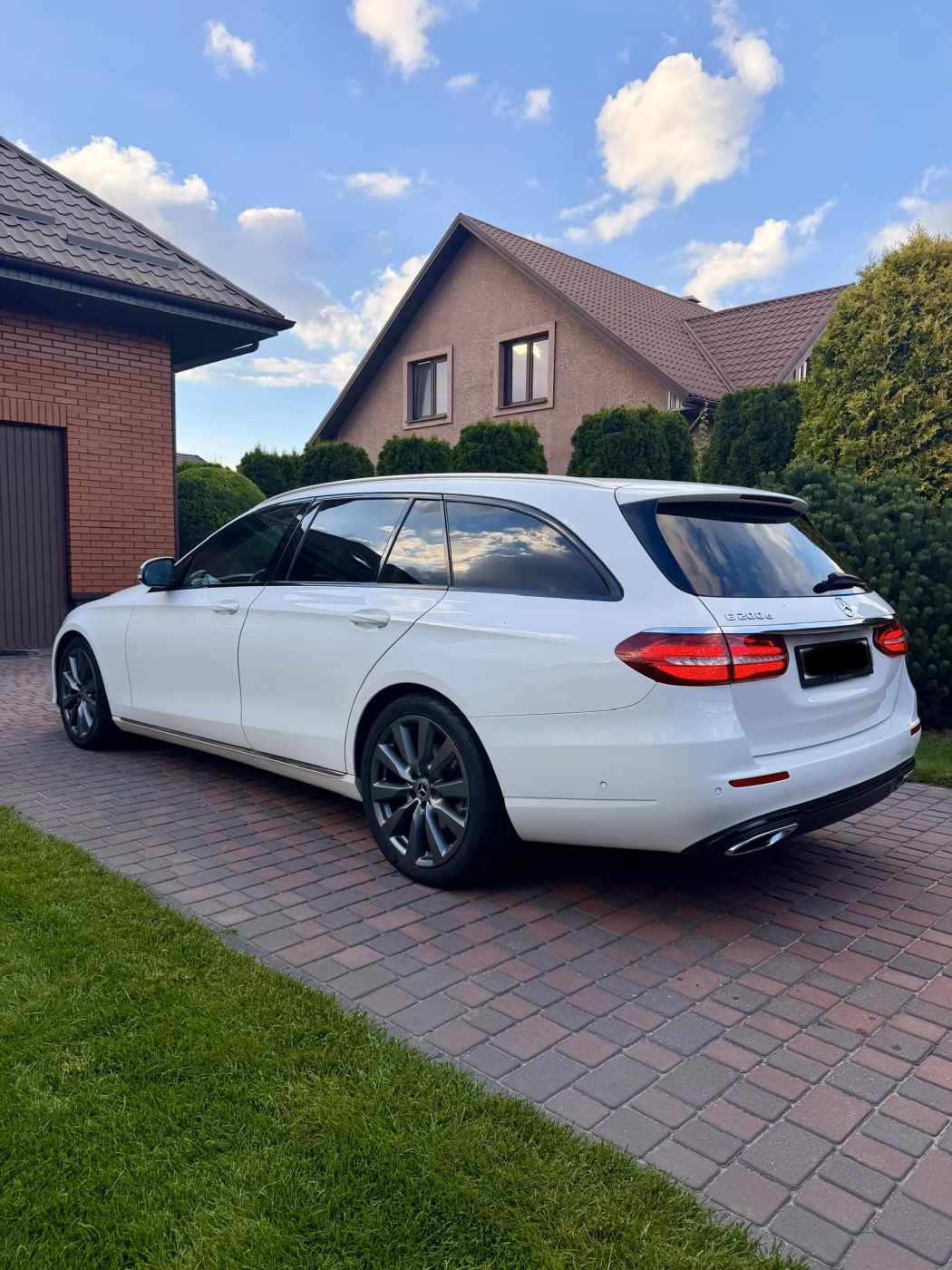 Mercedes-Benz E-Класс фото 6