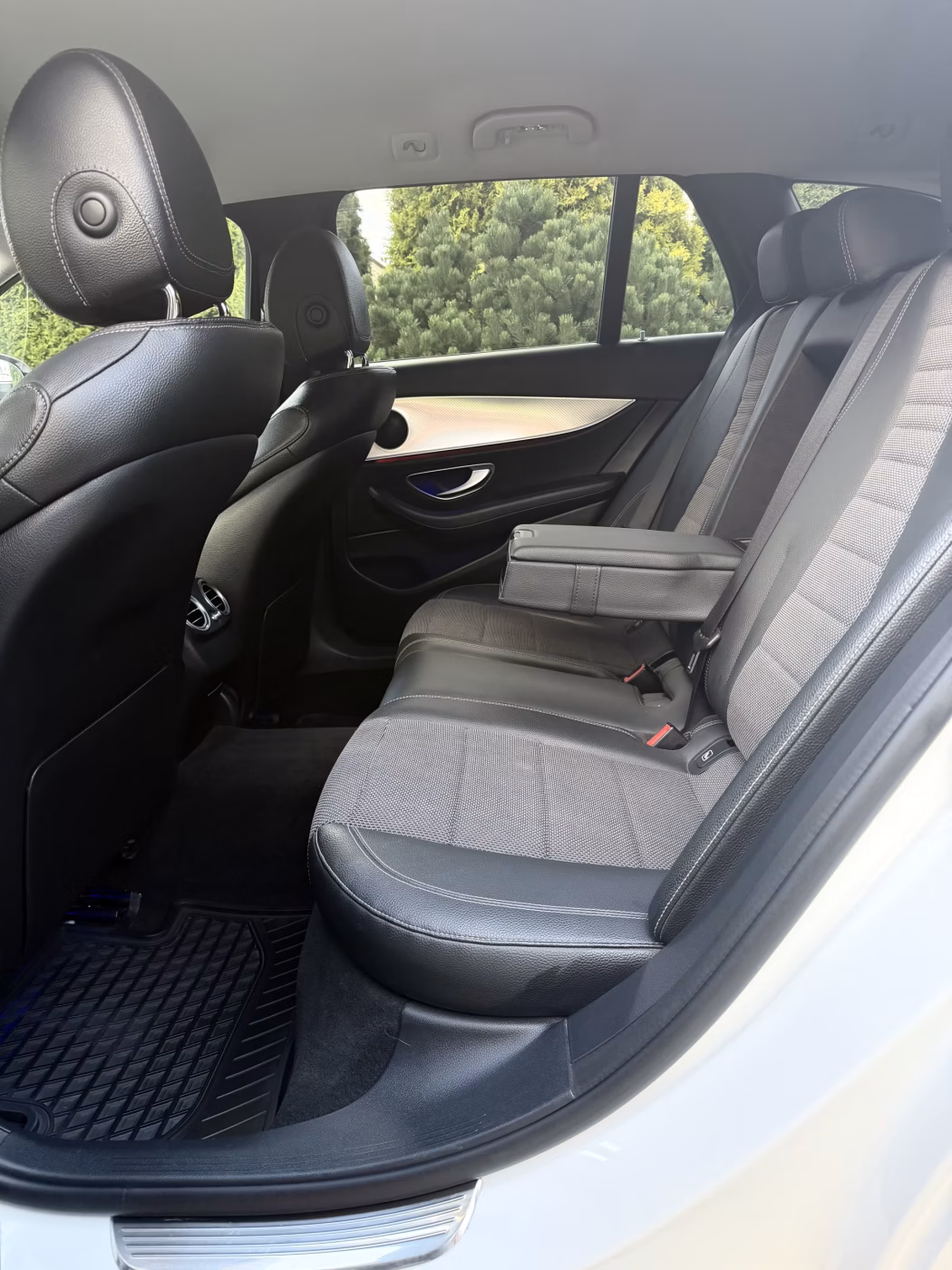 Mercedes-Benz E-Класс фото 12
