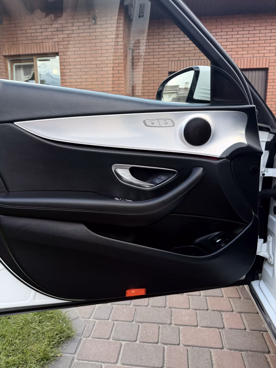 Mercedes-Benz E-Класс фото 11