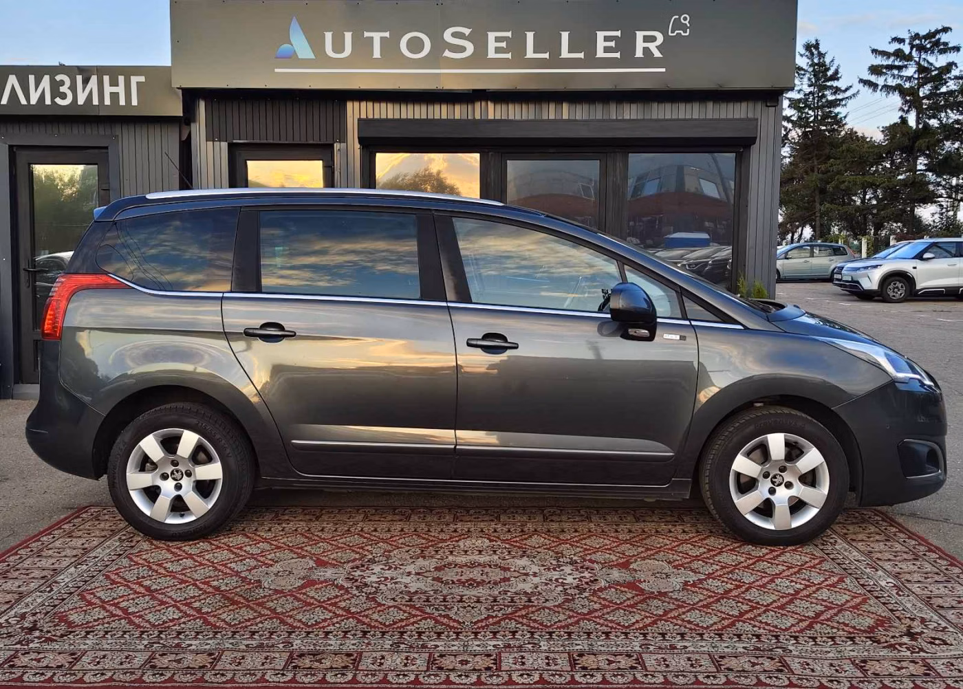 Peugeot 5008 фото 7