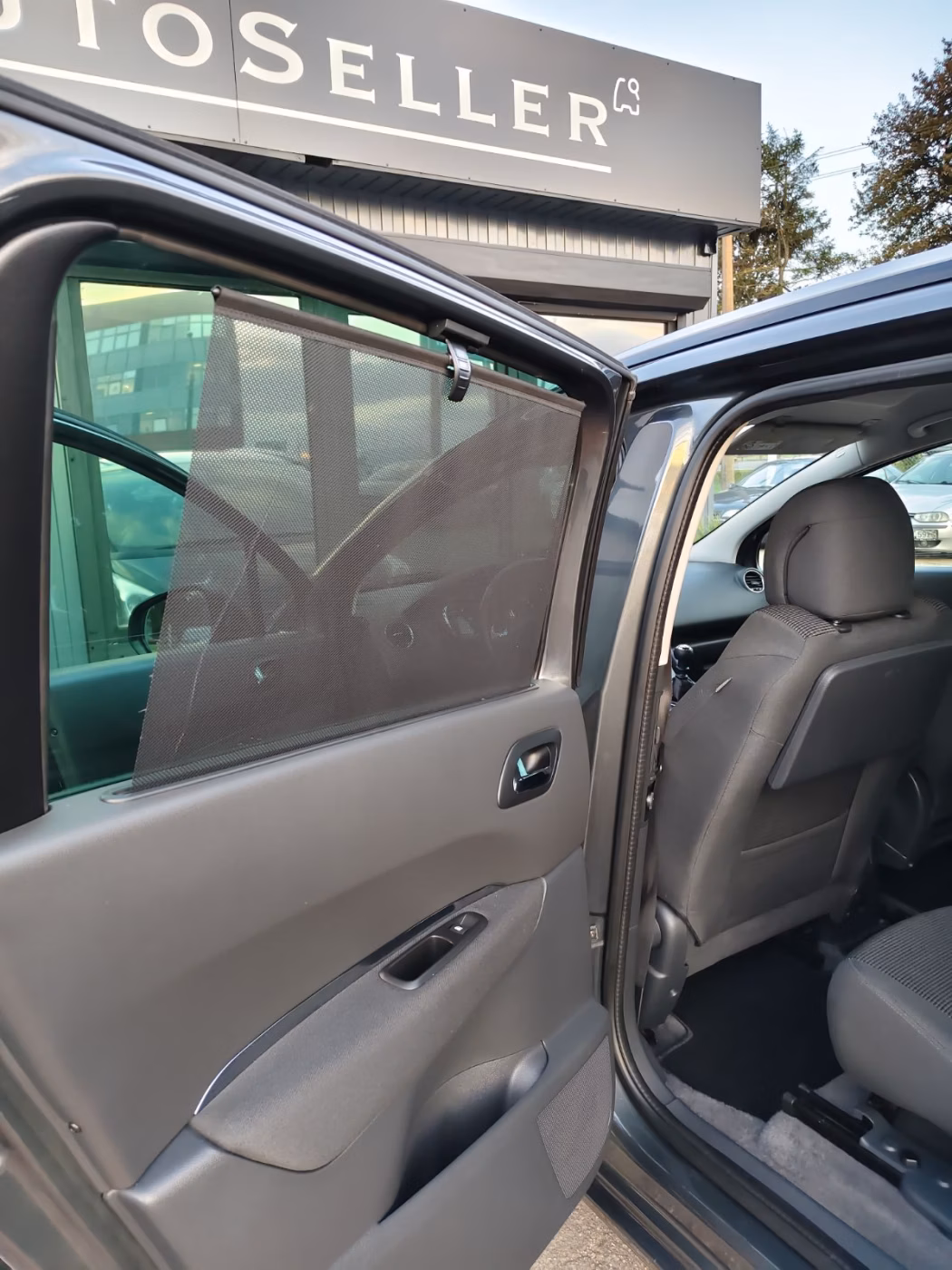 Peugeot 5008 фото 16