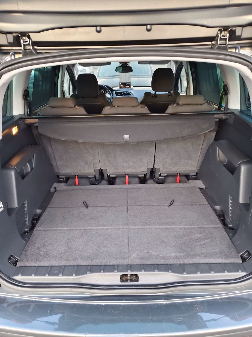 Peugeot 5008 фото 20