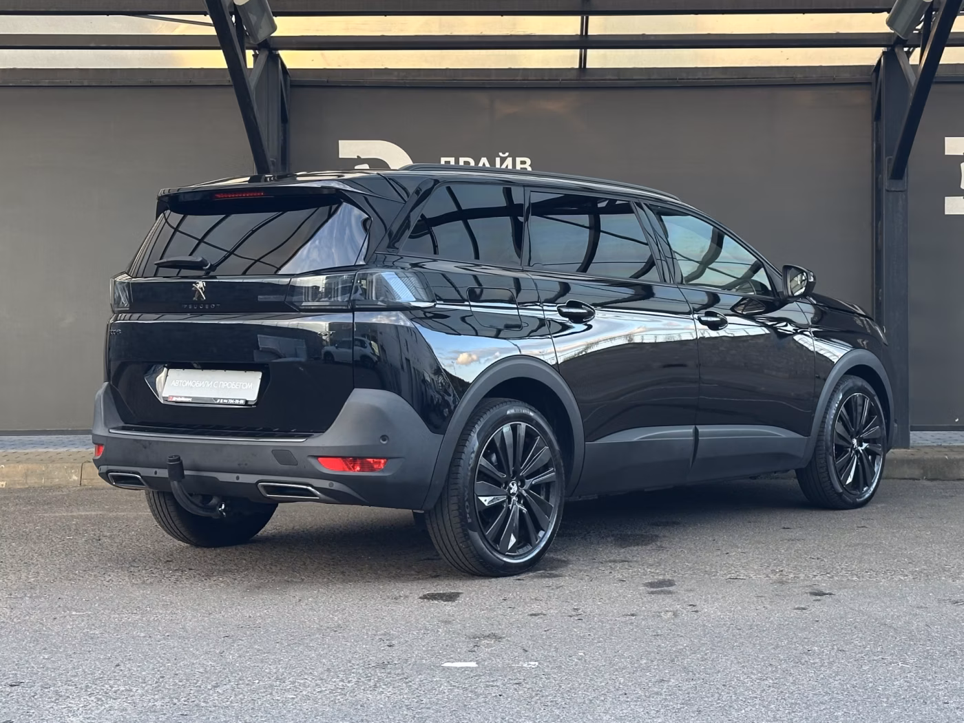 Peugeot 5008 фото 5
