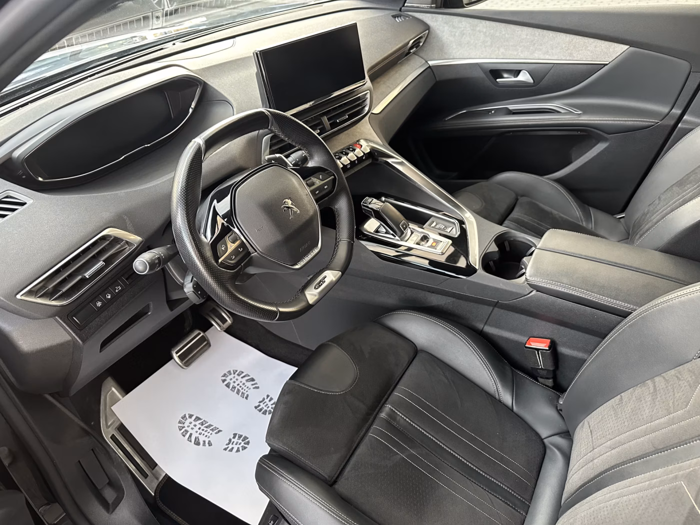 Peugeot 5008 фото 8
