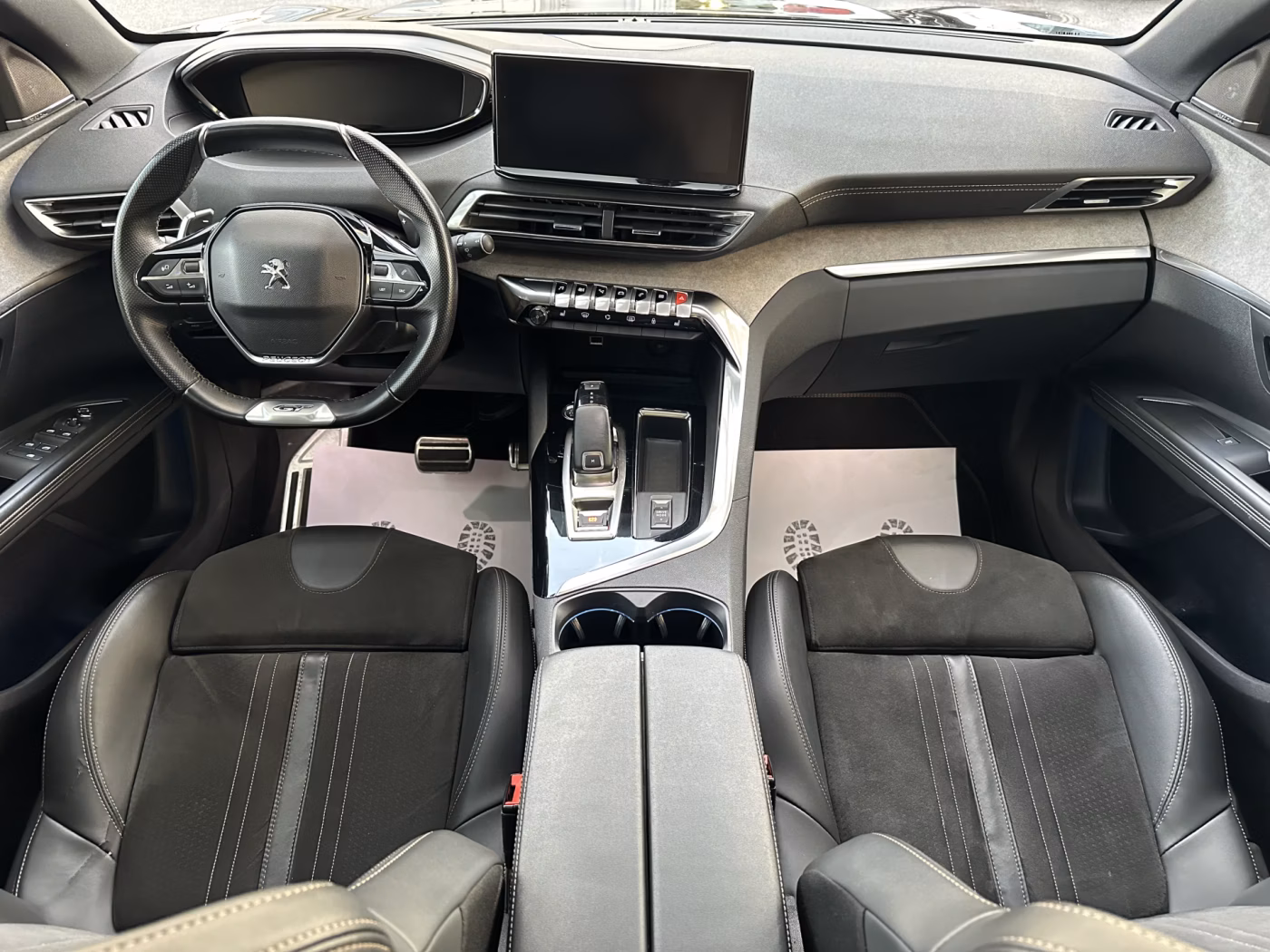 Peugeot 5008 фото 9
