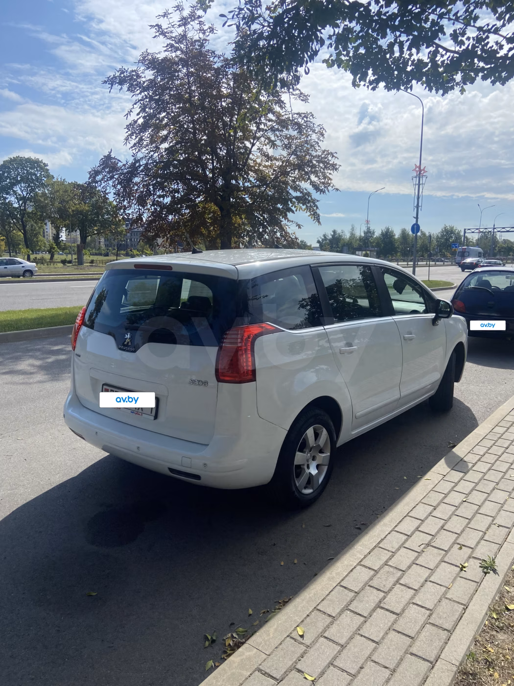 Peugeot 5008 фото 2