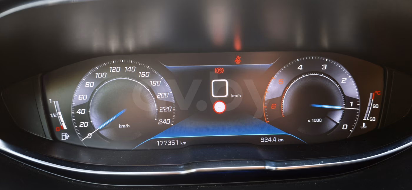 Peugeot 5008 фото 7