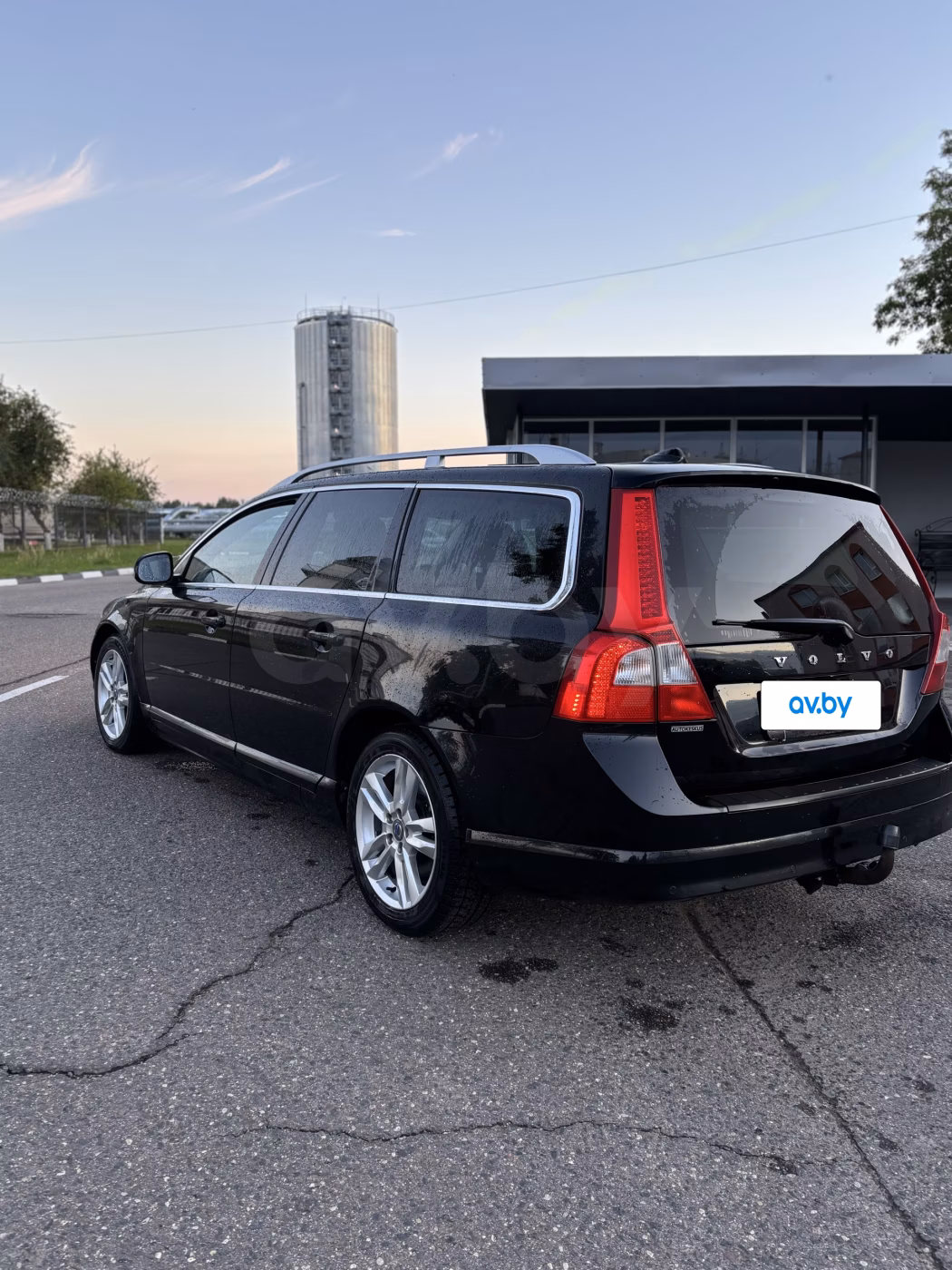Volvo V70 фото 3