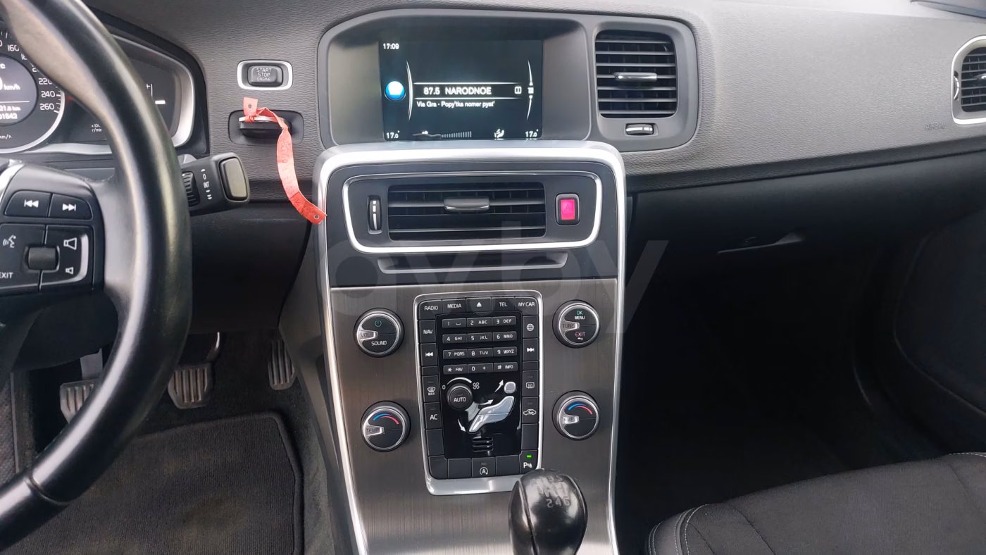 Volvo S60 фото 25