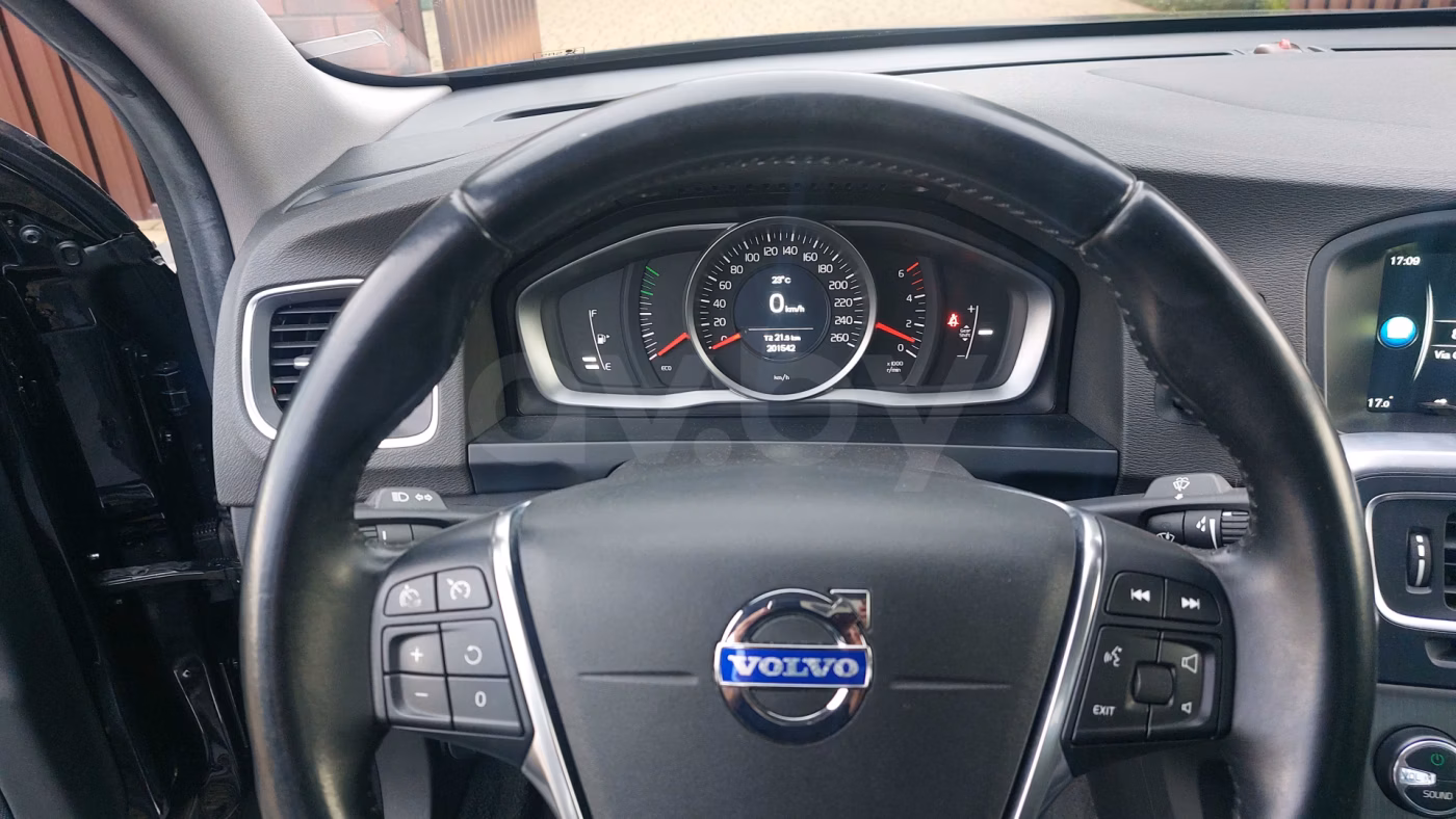 Volvo S60 фото 26