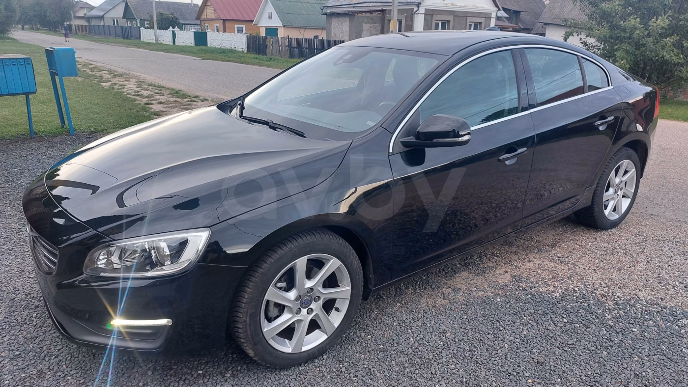 Volvo S60 фото 17