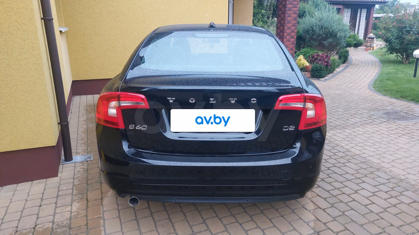 Volvo S60 фото 9