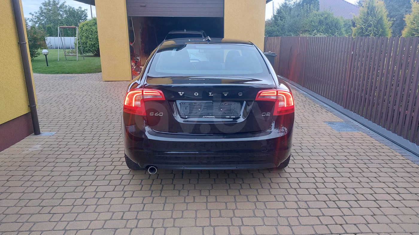 Volvo S60 фото 4