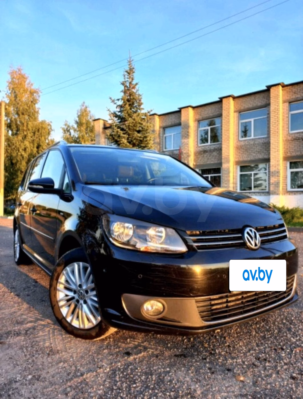 Volkswagen Touran фото 2