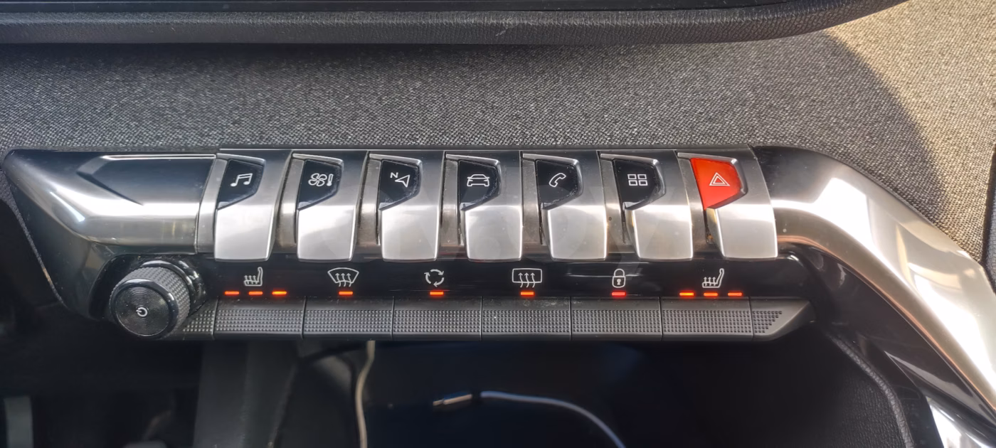 Peugeot 5008 фото 13
