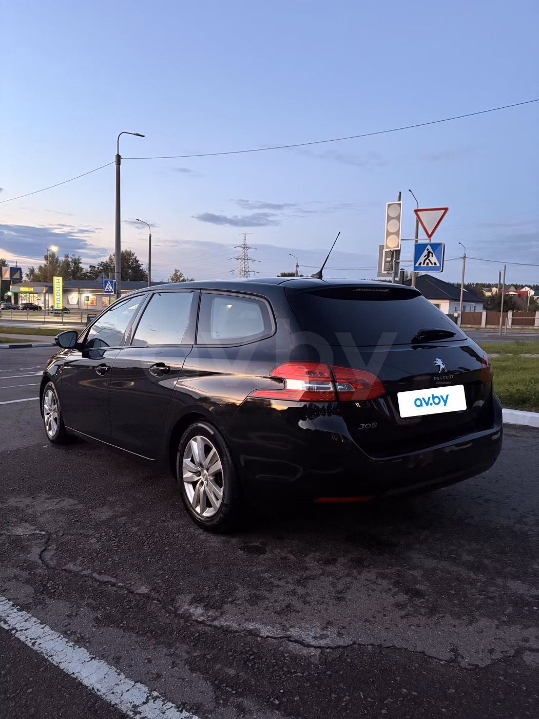 Peugeot 308 фото 3