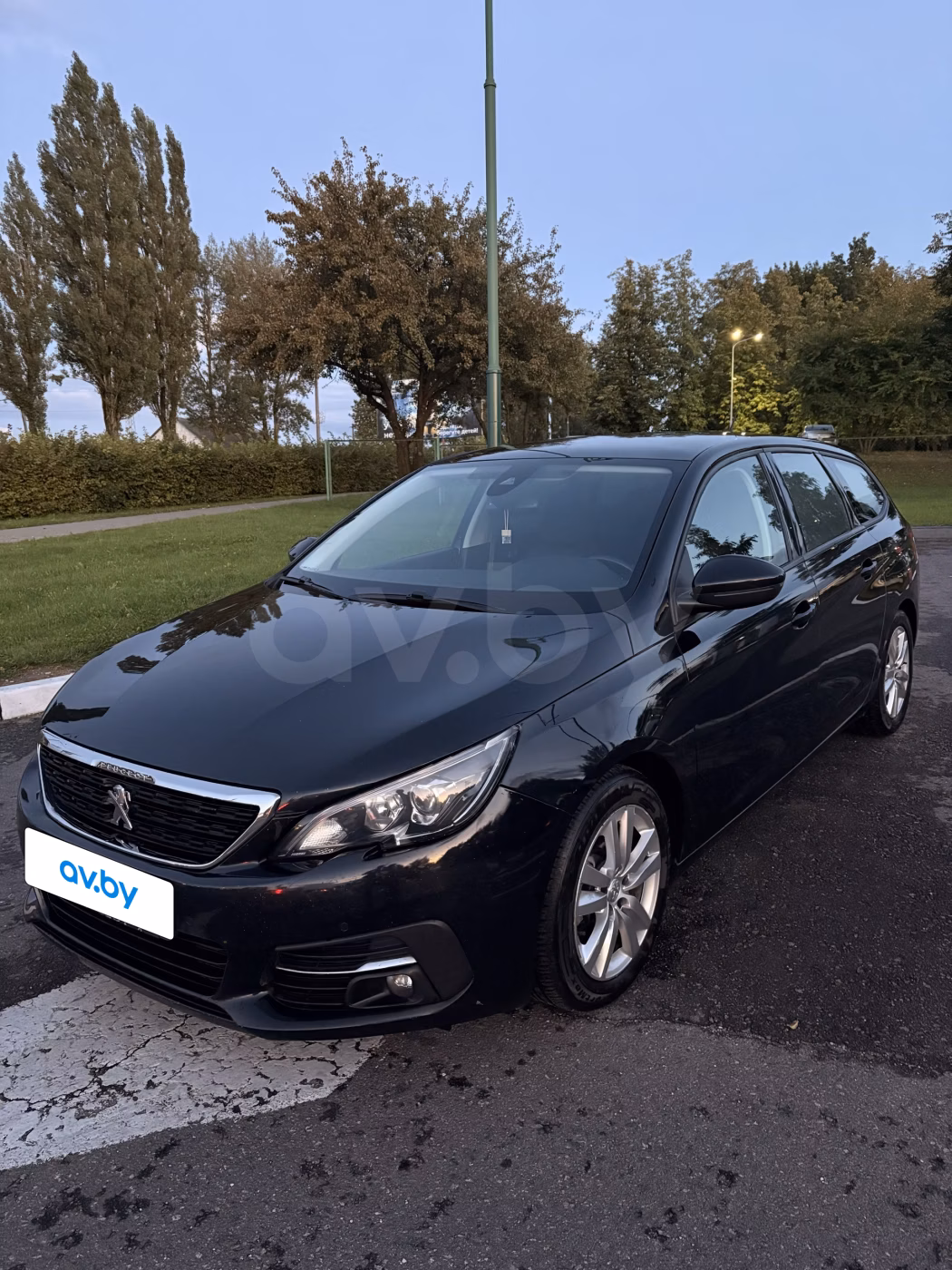 Peugeot 308 фото 2