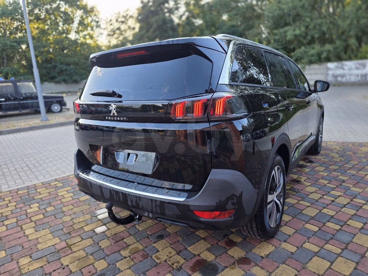 Peugeot 5008 фото 11