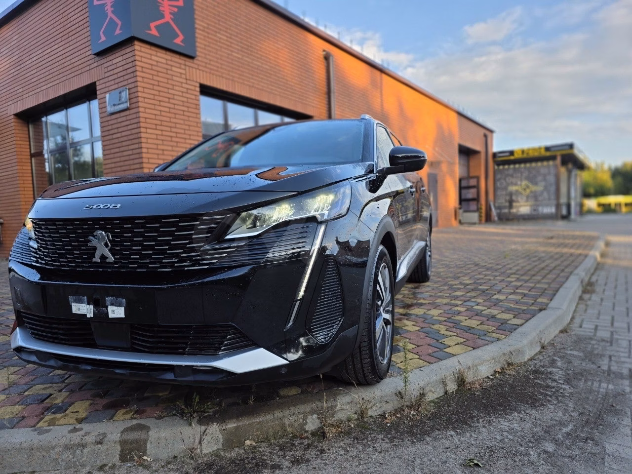 Peugeot 5008 фото 2