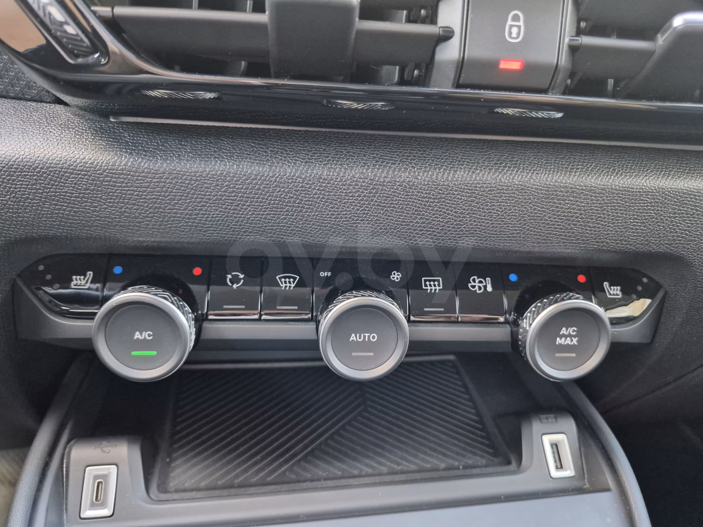 Citroen C4 фото 13