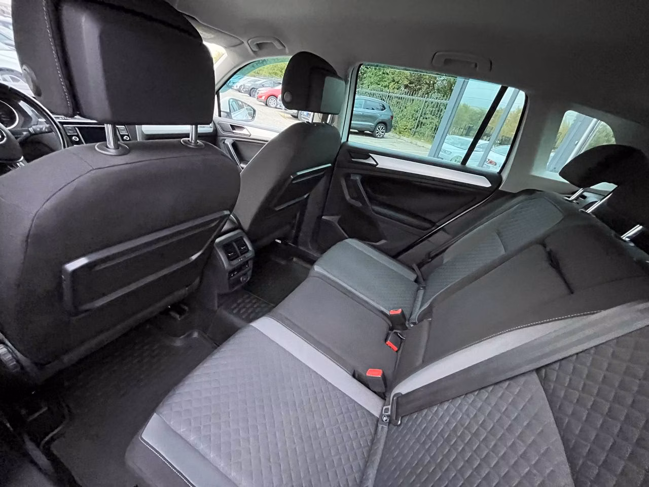 Volkswagen Tiguan фото 12