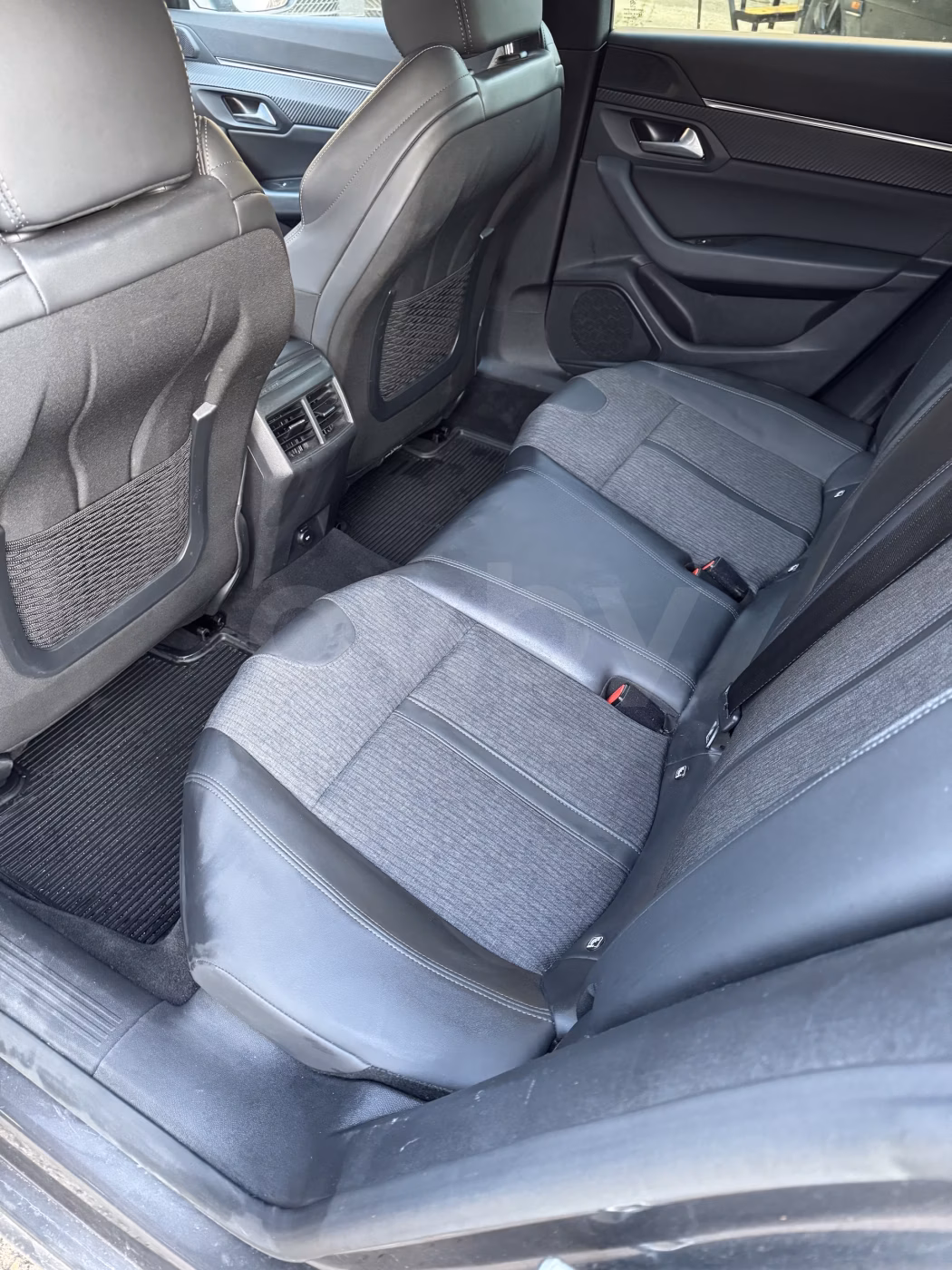 Peugeot 508 фото 9