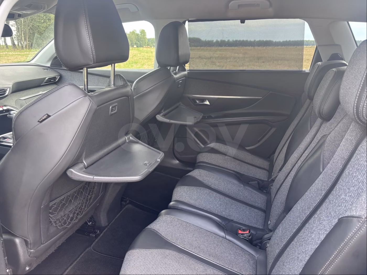 Peugeot 5008 фото 14