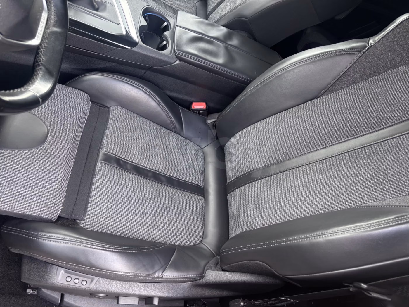Peugeot 5008 фото 17