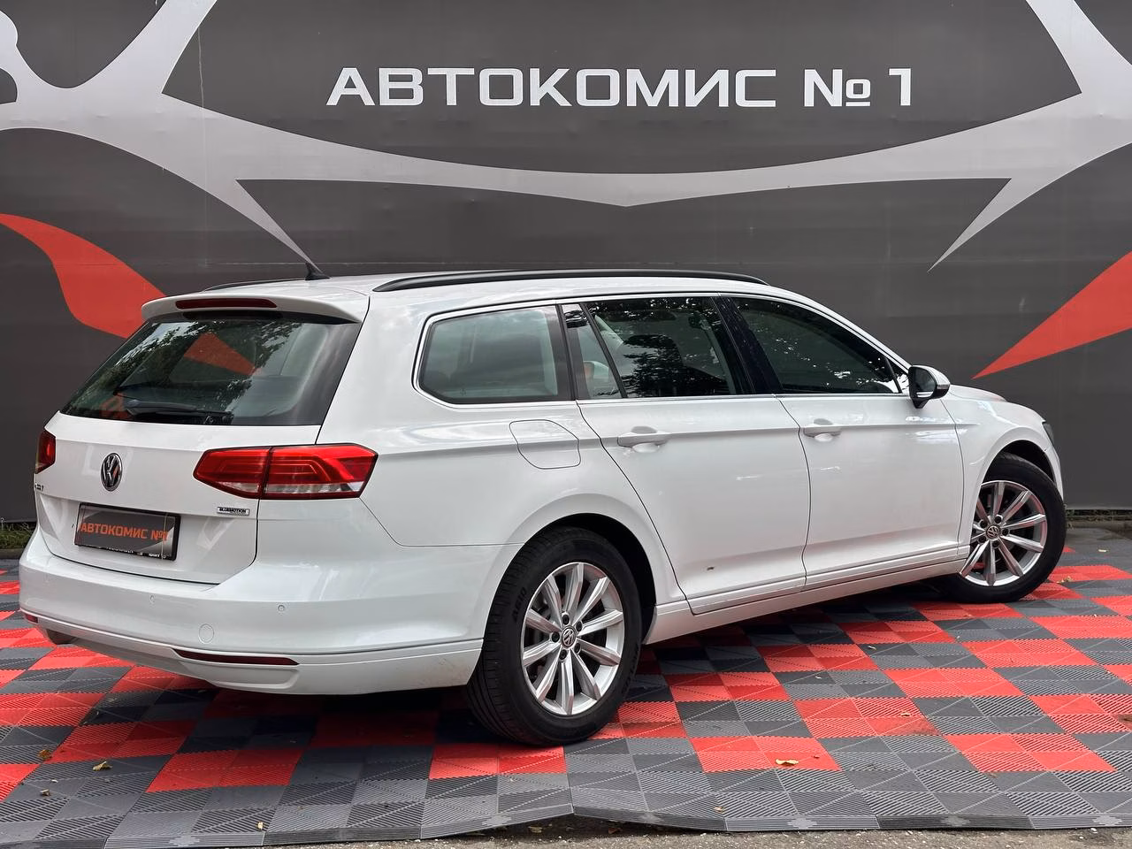 Volkswagen Passat фото 4