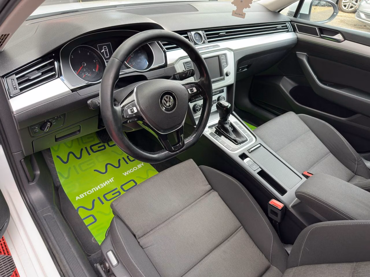 Volkswagen Passat фото 6