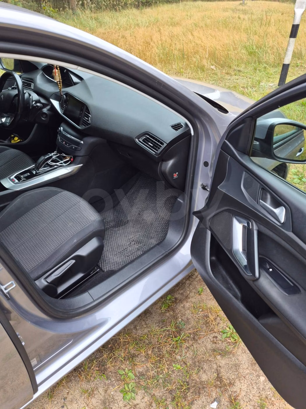Peugeot 308 фото 10
