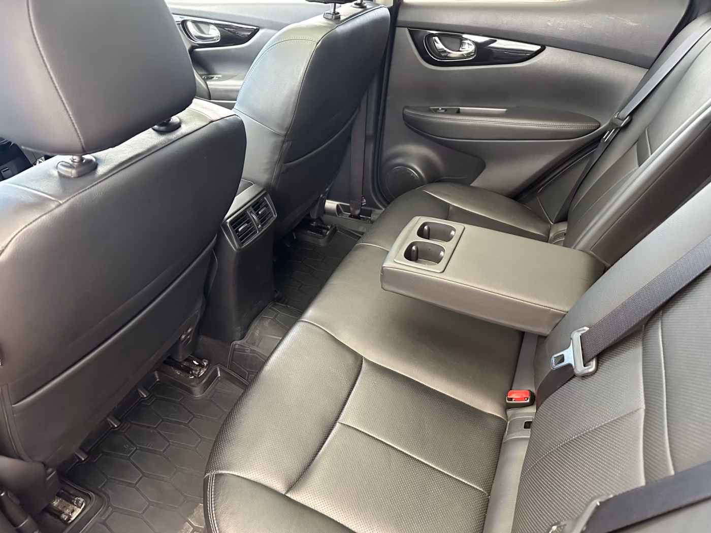Nissan Qashqai фото 13