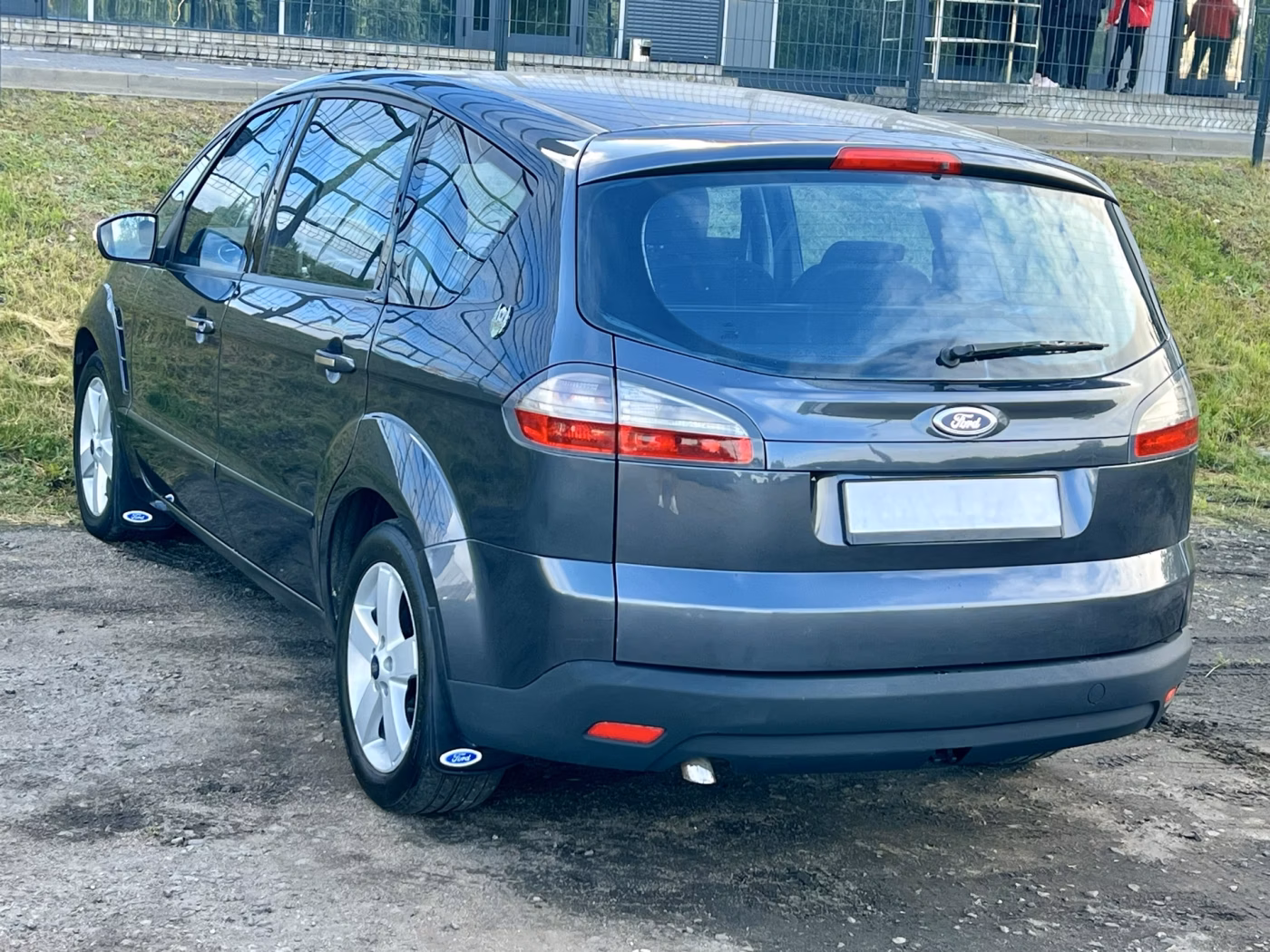 Ford S-MAX фото 13