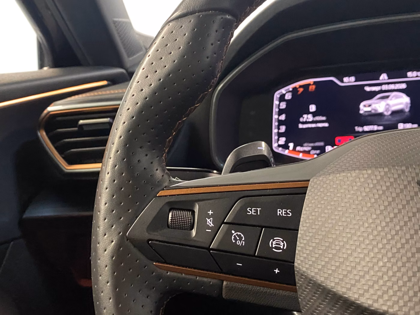 Cupra Formentor фото 12