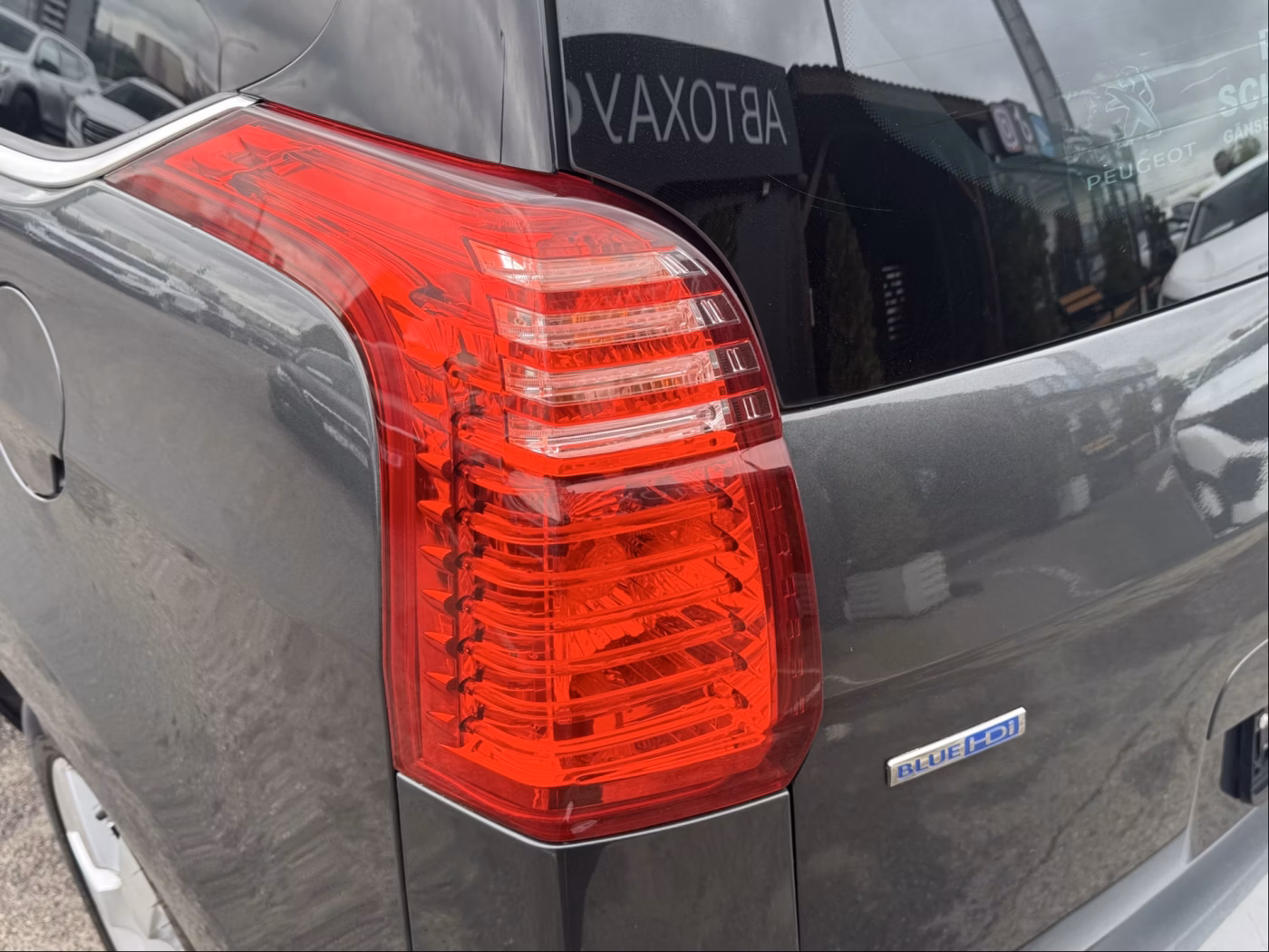 Peugeot 5008 фото 21