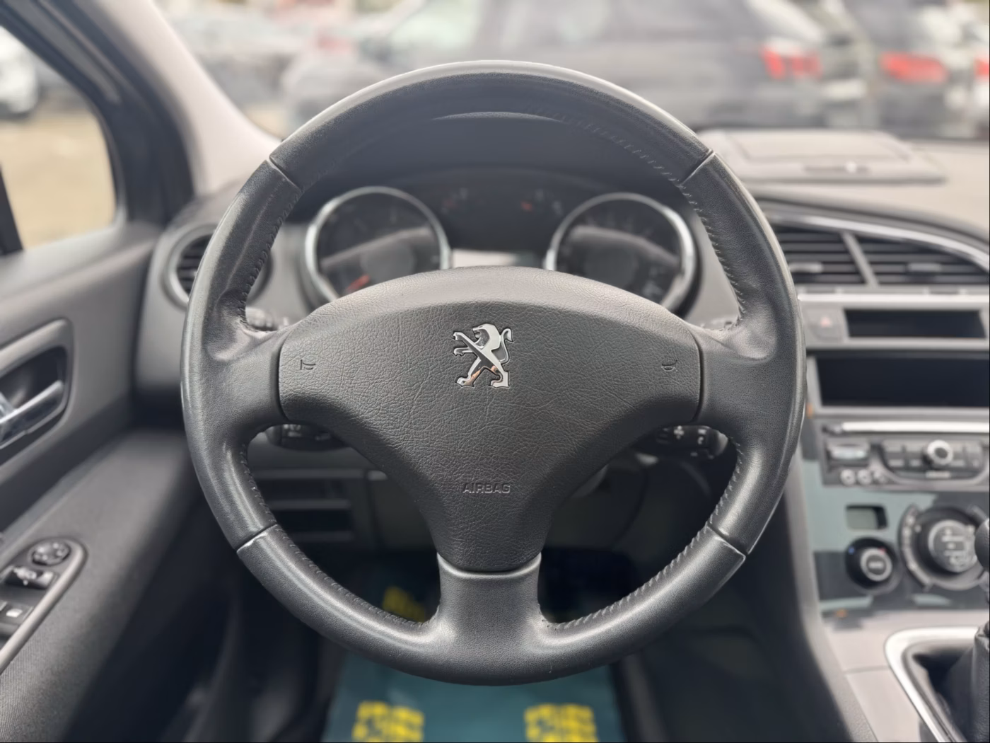 Peugeot 5008 фото 24