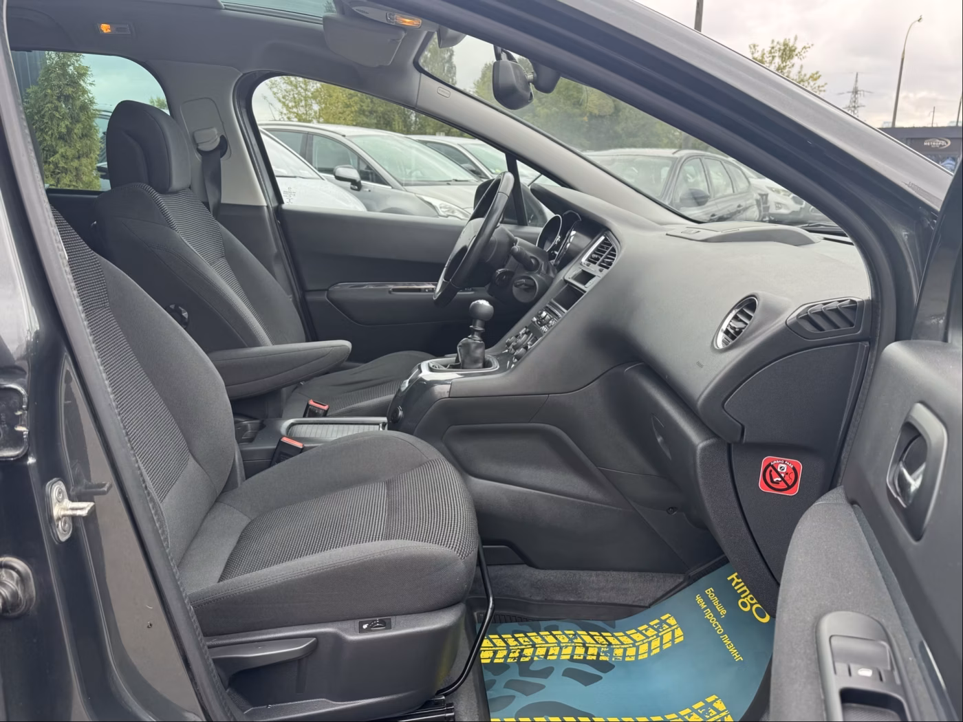 Peugeot 5008 фото 18