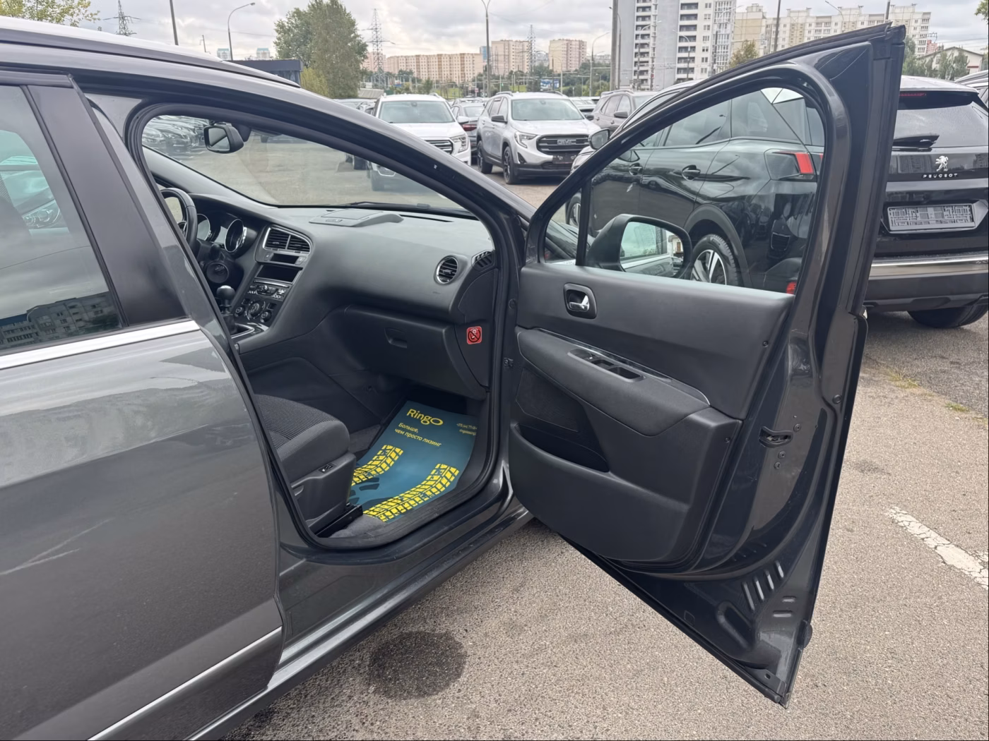 Peugeot 5008 фото 17