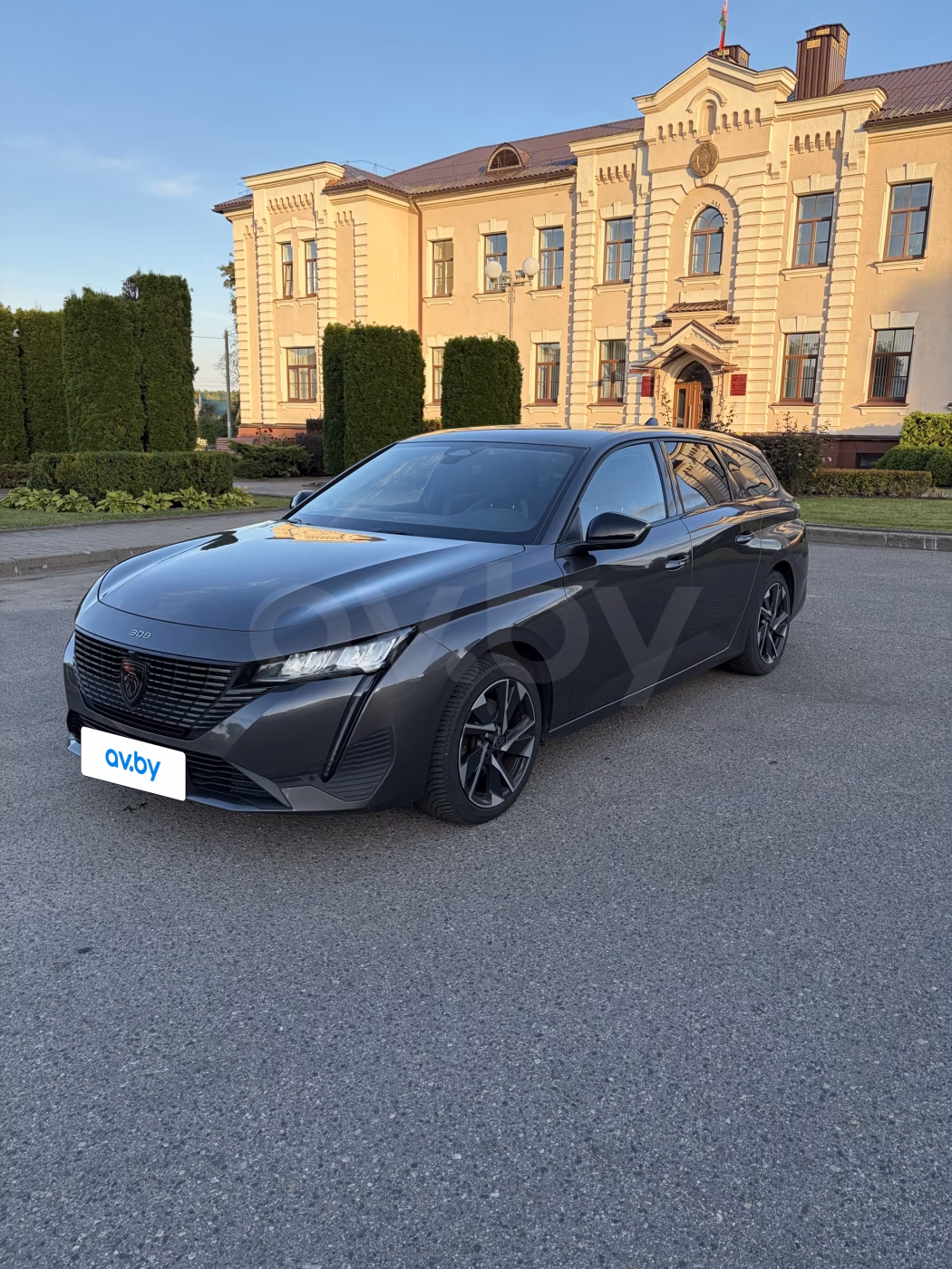 Peugeot 308 фото 2