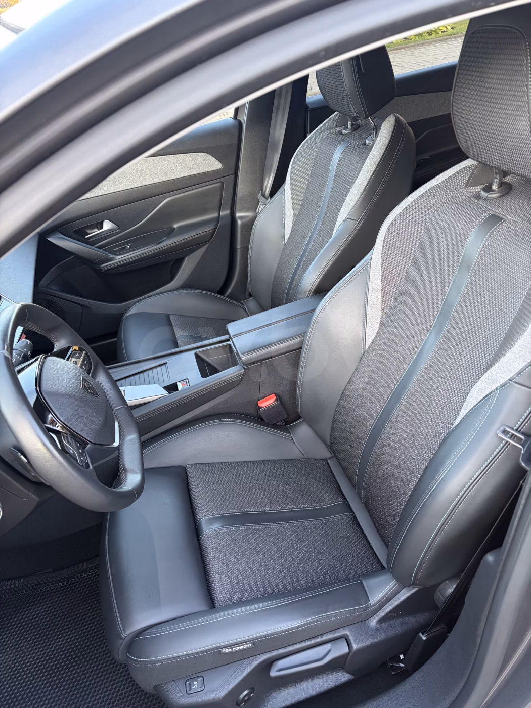 Peugeot 308 фото 6