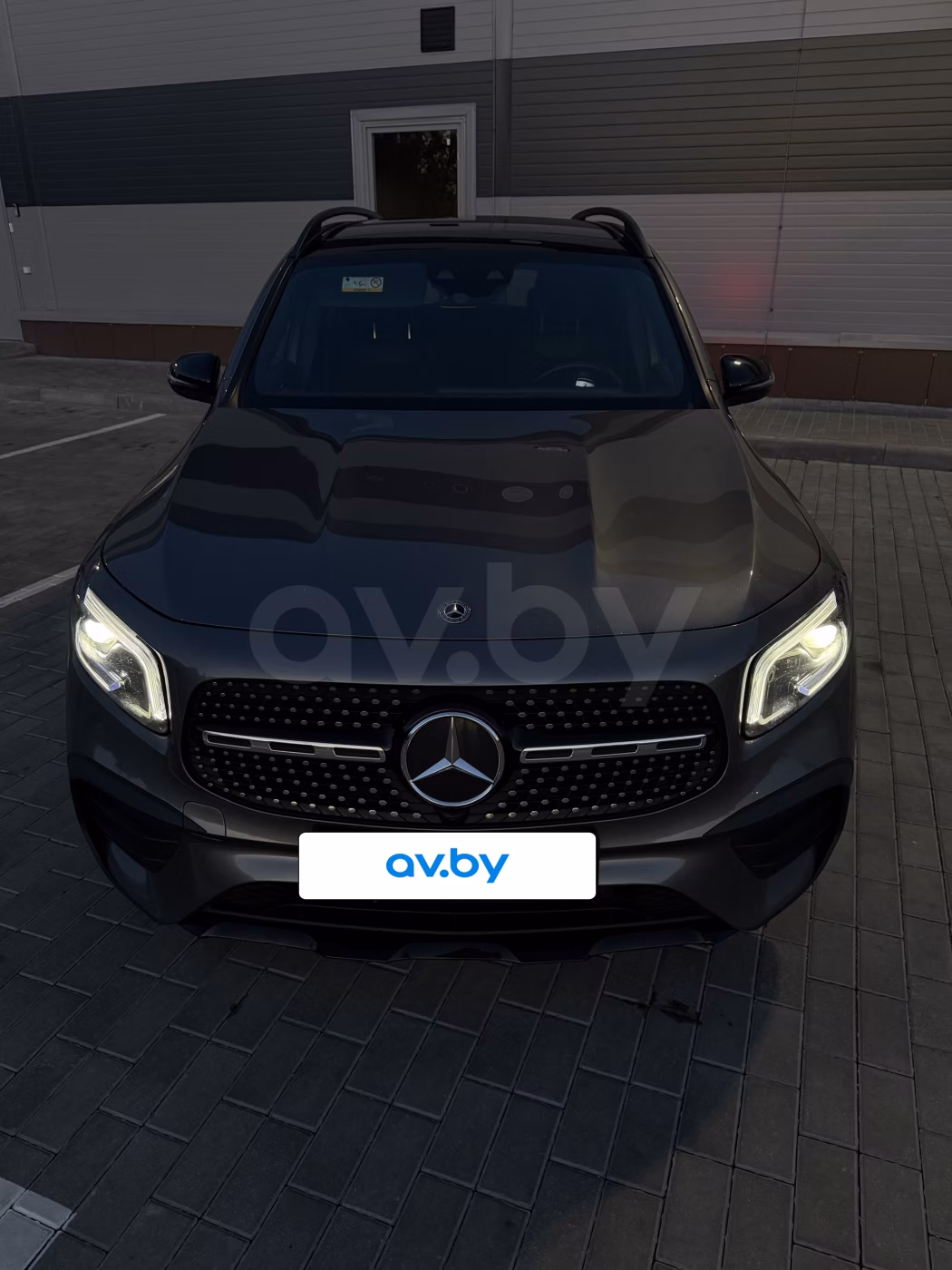 Mercedes-Benz GLB фото 4