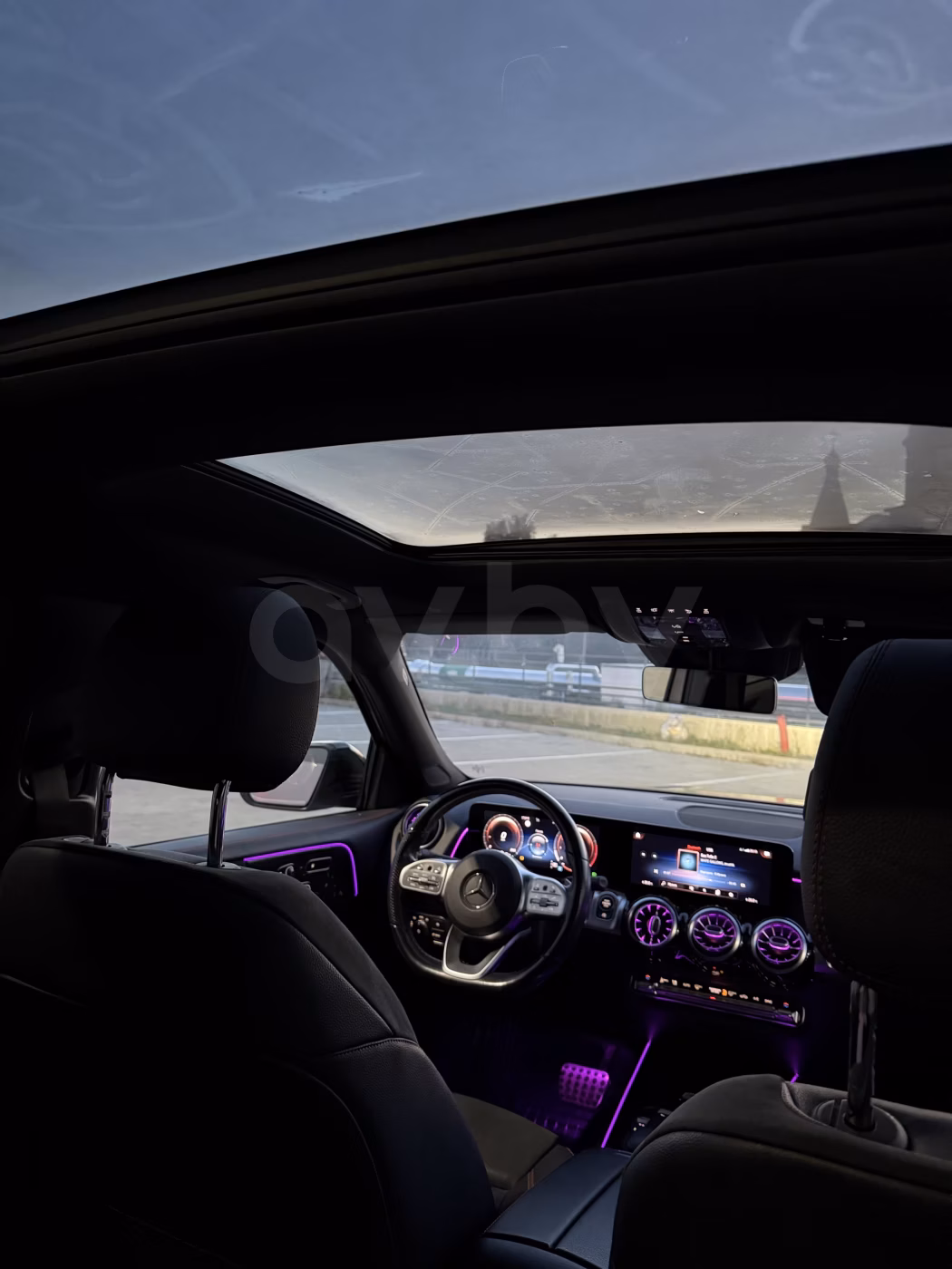 Mercedes-Benz GLB фото 10