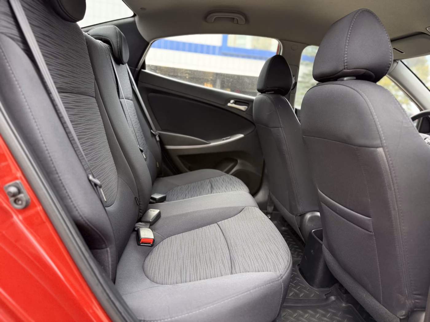 Hyundai Solaris фото 16