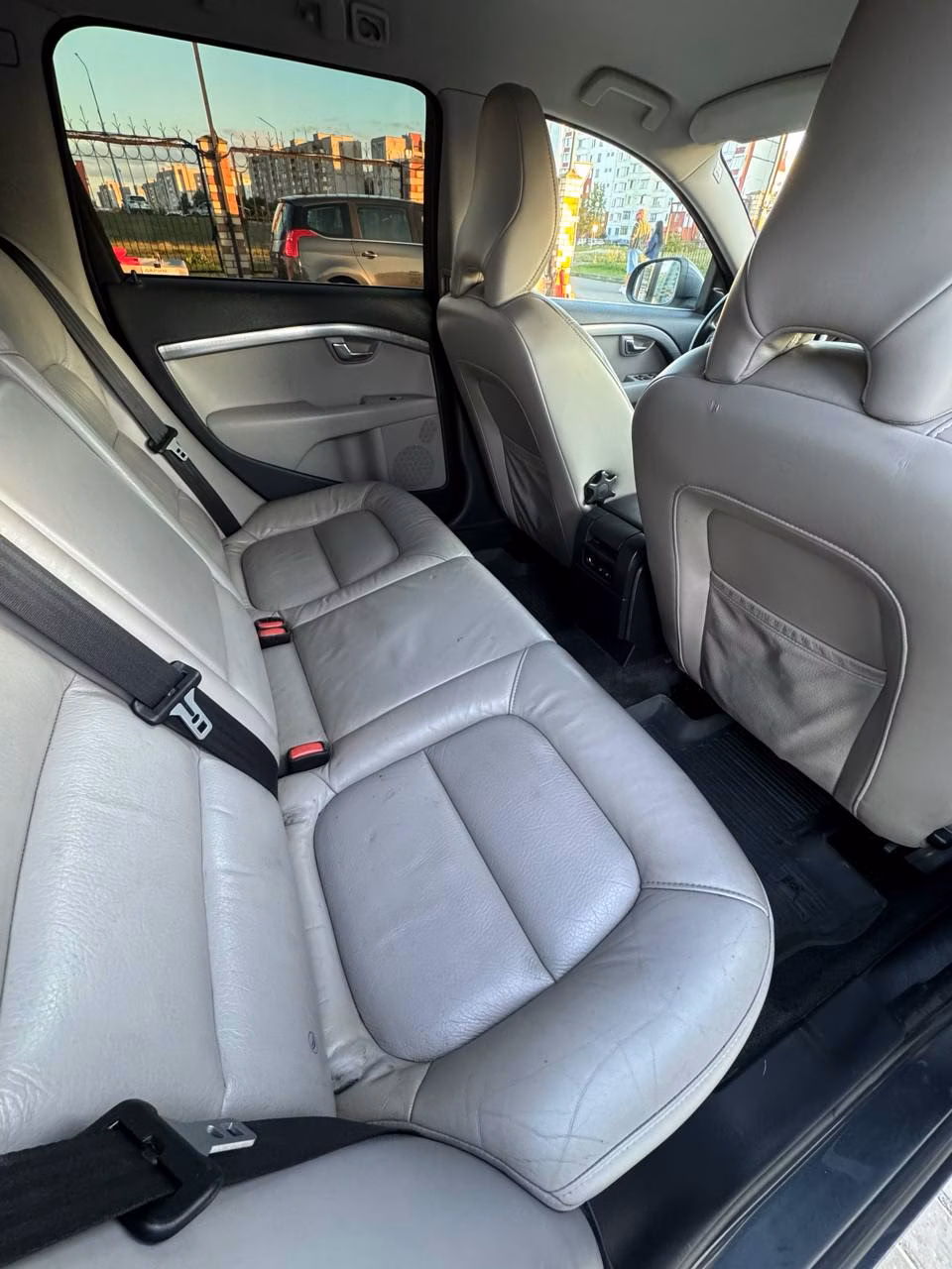 Volvo V70 фото 12